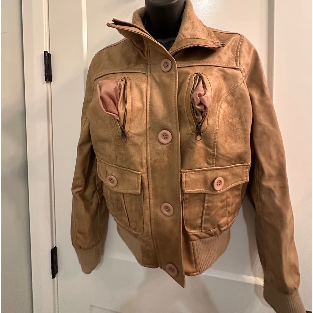 Leather jacket - Picture 4 of 7